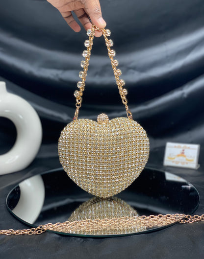 Crema Heart Clutch